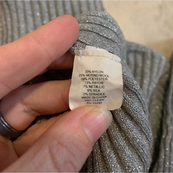 Express Silver Metallic Ribbed Turtleneck Sweater M Sparkle Holiday Knit - Picture 4 of 6